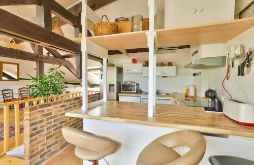 Meudon Apartment | Rustic Bohemian Duplex in Meudon - Family-Friendly Retreat