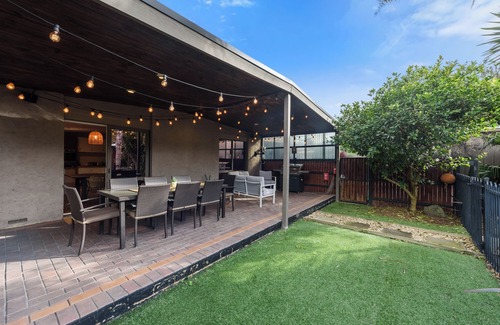 Rye House | Rustic Bubbles: Guest Rated 10/10 with Oceanfront Bliss