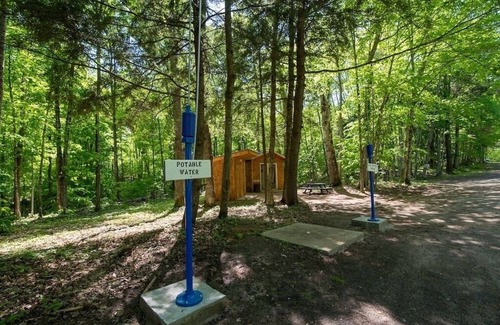 Au Train Apartment | Charming Bungalow with Kitchen in Scenic Campground