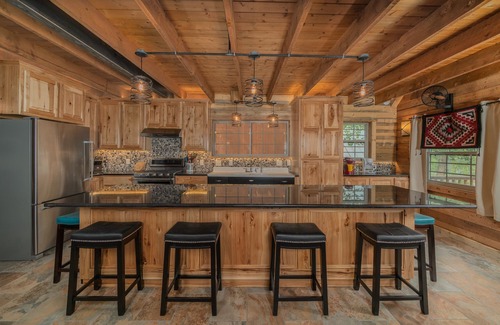 Elk Meadows House | Unique Rustic Cabin with Mountain Views & Pet-Friendly Amenities