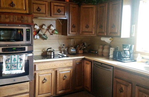 Wise River Cabin | Rustic Cabin Getaway near Wise River – The Tommy James Place. Pet-Friendly!