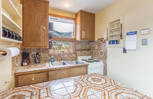 Ridgway House | Idyllic Cabin with Great Views - 4 Miles from Downtown Ouray
