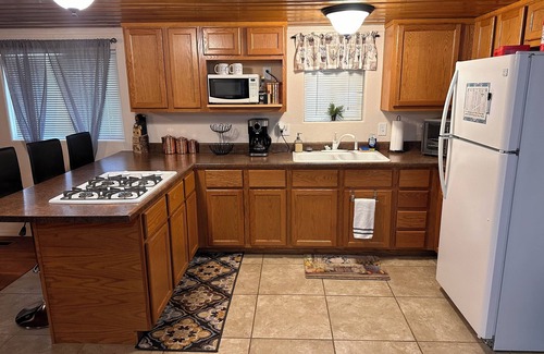 Ruidoso Cabin | Cozy Cabin Retreat in Ruidoso with Hot Tub & Spa Amenities