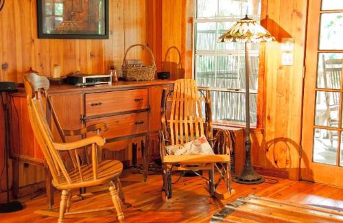 Fort McCoy House | Rustic Cabin on a Ranch near the Ocala National Forest in Central Florida