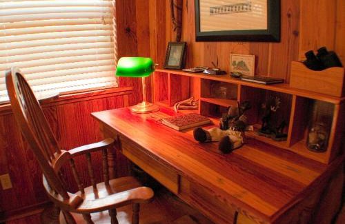 Fort McCoy House | Rustic Cabin on a Ranch near the Ocala National Forest in Central Florida