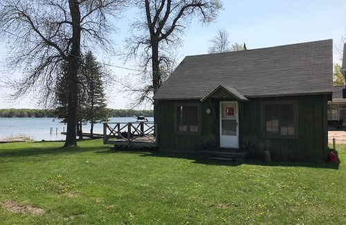 Barbeau Cabin | Charming Cabin Retreat by St. Mary's River - Pet Friendly!
