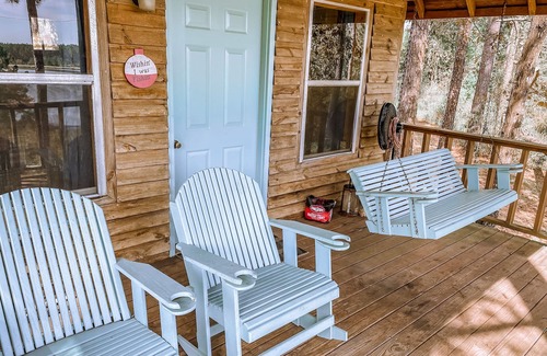 Lucedale Cabin | Cozy Cabin Retreat with Lake Views and Pet-Friendly Perks