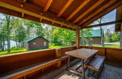 Rangeley House | Unforgettable Cabin Retreat on Beautiful Rangeley Lake