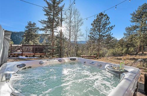 Bailey House | Rustic Cabin W Game Barn, Bbq & Hot Tub