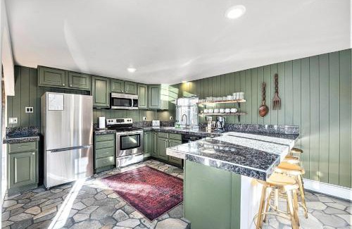 Bailey House | Rustic Cabin W Game Barn, Bbq & Hot Tub