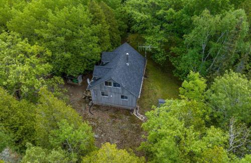 Tobermory House | Rustic Cabin W Games Near Lake & National Park