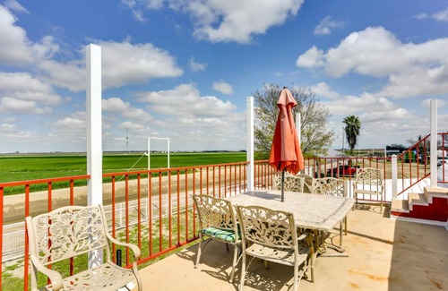 Tulare House | Rustic California Retreat with Rooftop Patio & Family Amenities