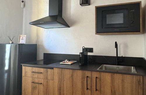 Jerez de la Frontera Old Town Apartment | Charming Rustic Escape in the Heart of Jerez