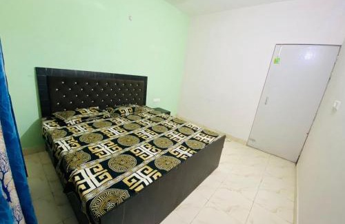 Mohangarh Apartment | Cozy Rustic Chalet with Breakfast & Pet-Friendly Amenities