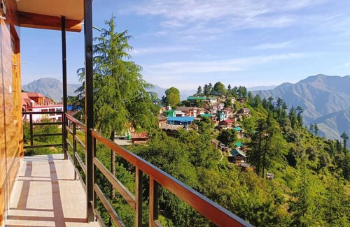 Chakrata House | Rustic Charm , Deodar Room with Mountain Vibes.