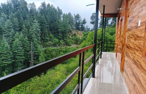 Chakrata House | Rustic Charm , Deodar Room with Mountain Vibes.