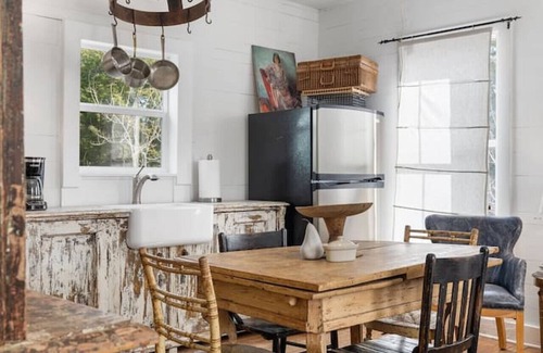 Warrenton House | Rustic Retreat at Our Quaint Round Top Farmhouse