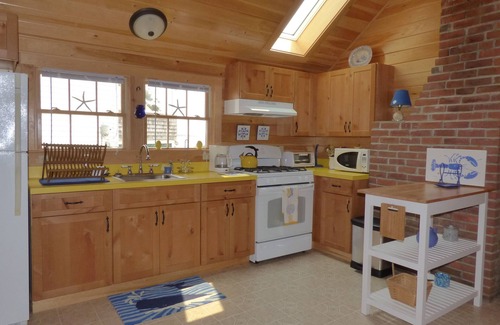 Ocean Point Cottage | Charming Ocean Point Cottage with Water Views and Pool