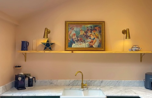Chapeltown House | Rustic Chic Home for 9 with private patio in Leeds