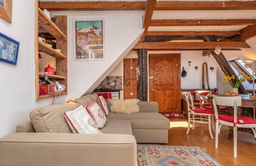 Briancon Apartment | Rustic-Chic Getaway for Sports and Nature Enthusiasts