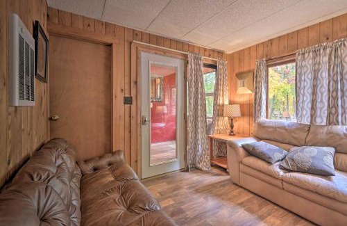 Huntingdon House | Cozy Clint Eastwood Ranch Apt Near Raystown Lake