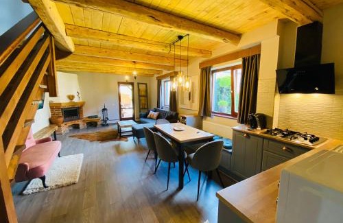 Miercurea-Ciuc House | Cozy Rustic Comfort House with Fireplace & Hot Tub