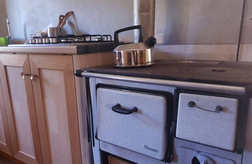 Centovalli Apartment | Serene Cottage Escape with Spa and Family-Friendly Amenities
