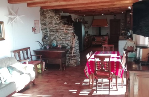 Varazze Cottage | Rustic Country House with Ocean View and Spa Amenities