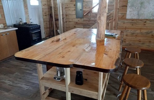 Roundup Cabin | Rustic Cowboy Lodge: Explore Nature with Hot Tub & Dining