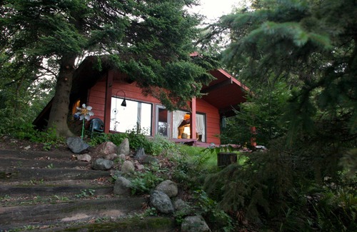 Cass Lake Cabin | Idyllic Lakefront Cabin on Leech Lake – Pet-Friendly Retreat