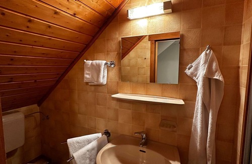 Aich Other | Cozy Double Room at Klöckhof with Breakfast Included