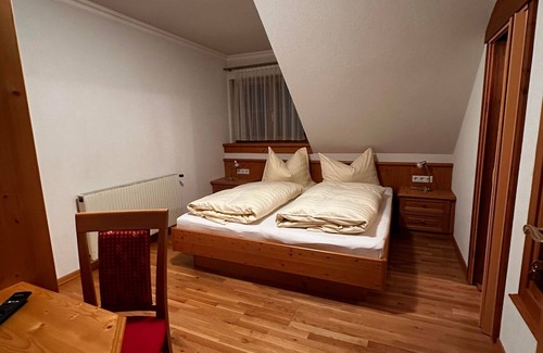 Aich Other | Cozy Double Room at Klöckhof with Breakfast Included