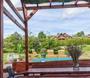 Zlatibor Villa | Rustic Dream MIA: 4-Star Haven with Spa & Pet-Friendly Comfort