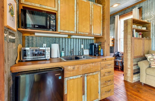 Mason Apartment | Eco-Friendly Cabin Retreat on 68 Acres by Llano River