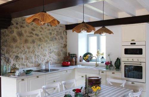 Valdaliga House | Experience Rustic Homes with Oceanfront Views & Pet-Friendly Stays