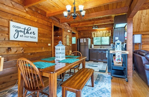 Fancy Gap Cabin | Cozy Fancy Gap Retreat with Pool and Fire Pit Experience