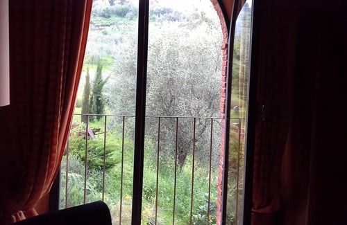 San Michele di Moriano House | Cozy Getaway for Young Couples with Ocean View & Pool