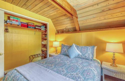 Anacortes House | Oceanfront Guemes Beach Cabin with Pet-Friendly Comfort