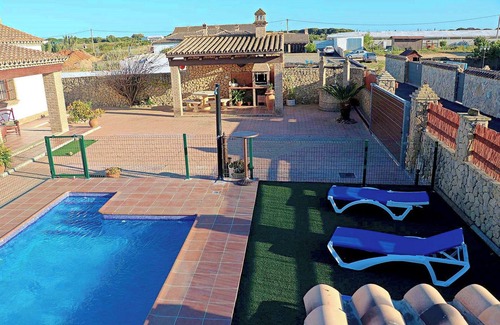 Campano Ski Chalet | Cozy Holiday Villa for 5 with Private Pool & Spa