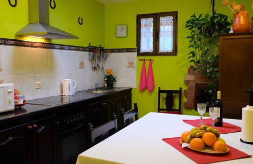 Vega de San Mateo Cottage | Inviting La Asomada Cottage with Breathtaking Views & Pool