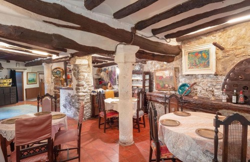 Tolva House | Cozy Holiday Home in Tolva, Steps from Mont Rebei Lake
