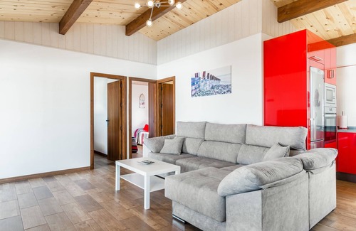Chiclana de la Frontera House | Relaxing Home with Pool, Ocean View & Pet-Friendly Amenities