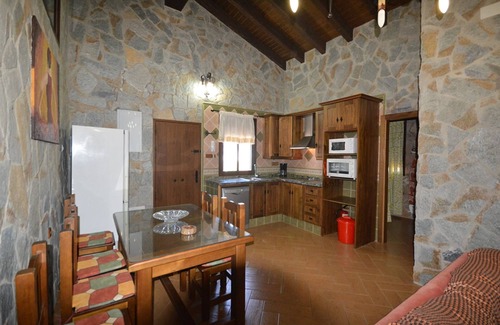 Conil de la Frontera Cottage | Idyllic Rustic House with Pool and Ocean View Retreat