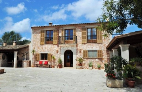Santanyi Cottage | Tranquil House in Mallorca with Oceanfront Pool & Spa