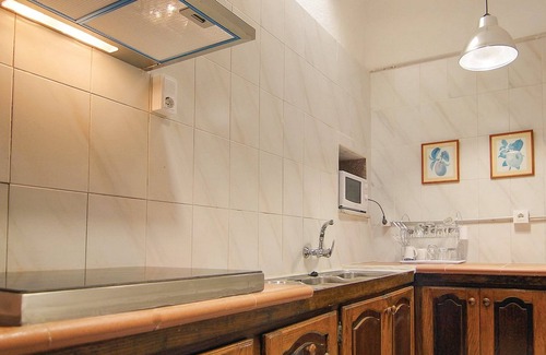 Tordera Cottage | Charming Beachside Retreat with Oceanfront Amenities