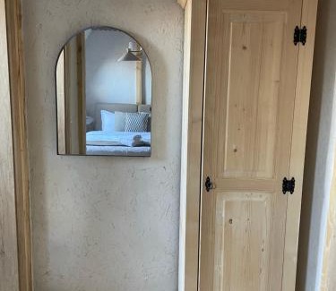 Budesti House | Rustic Inn bed and breakfast