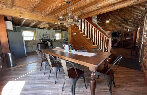 Saratoga Springs Cabin | Cozy Log Cabin Retreat on Private Horse Farm - 10/10 Rating!