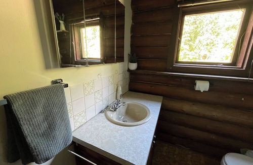 Sicamous Other | Rustic log home retreat on Mara Hills Golf Resort with lake view.