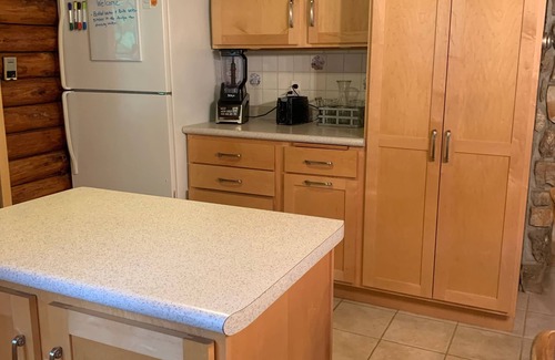 Baileys Harbor House | Cozy Log Home Retreat Near Baileys Harbor - Pet Friendly
