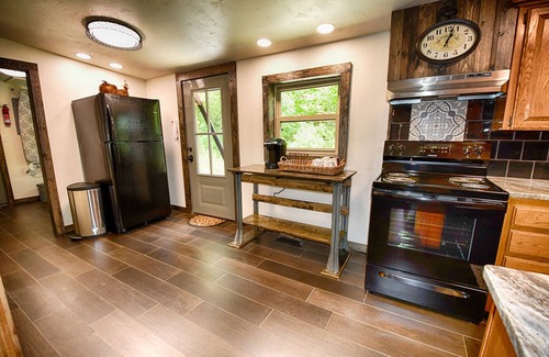 Tahlequah House | Serene Escape by the Illinois River with Stunning Lake Views